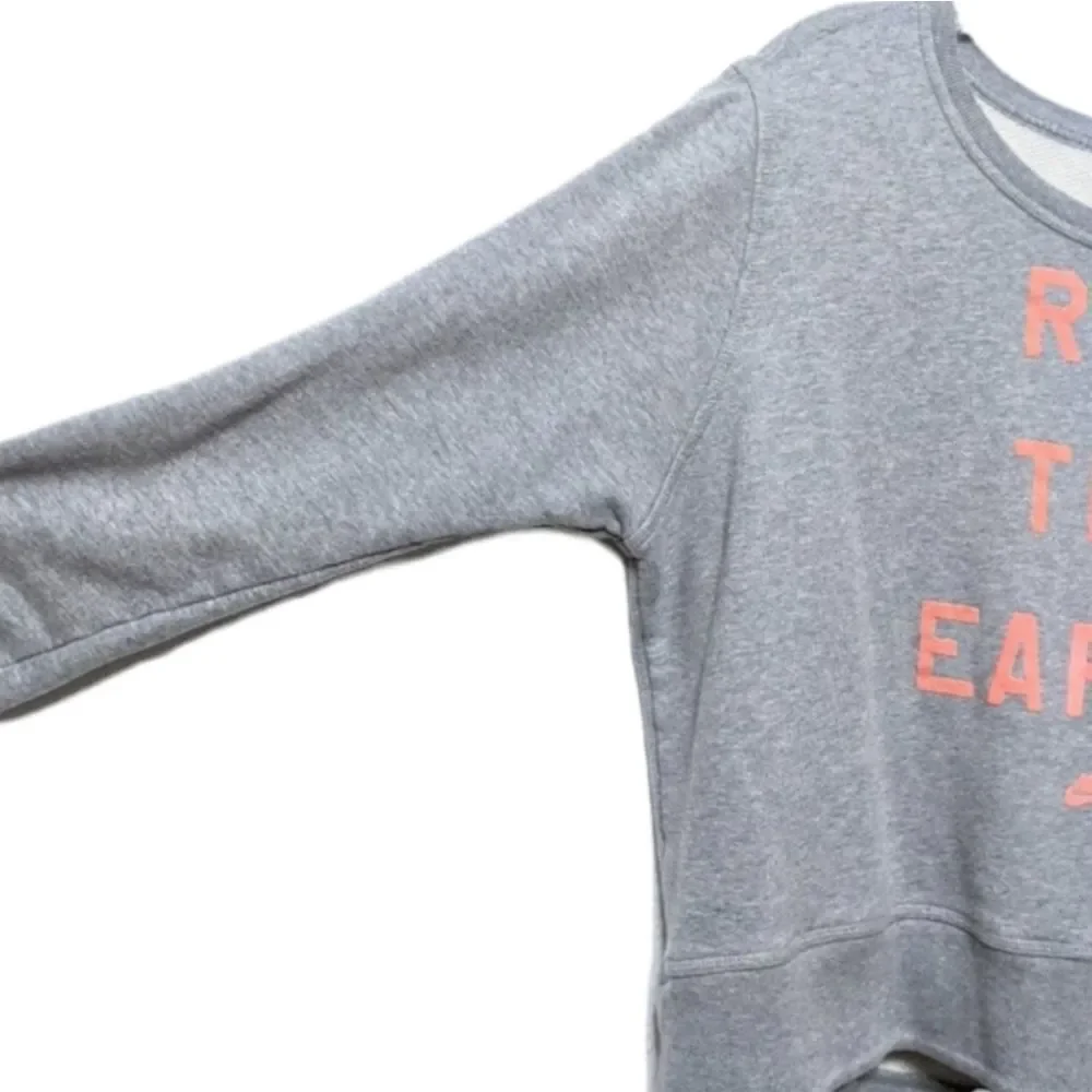 NIKE Run the Earth Gray Sweatshirt XL